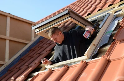 Pose de fenêtres de toit Velux à Ottwiller
